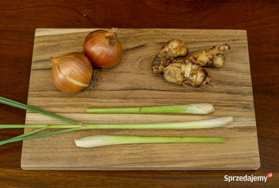 Tekowa deska do krojenia 300x200x20mm odcienie brązowego