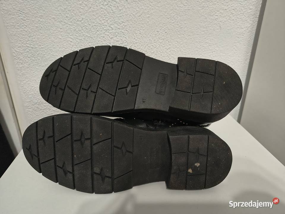 Wojas czarne bikery ze złotymi nitami r41 lubelskie Zamość