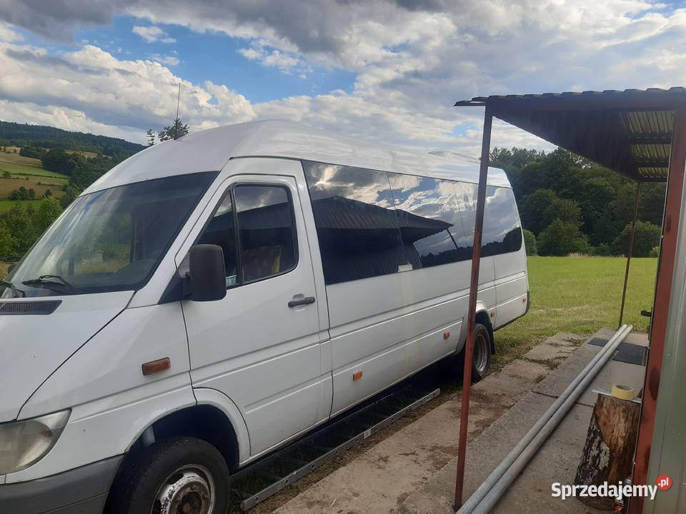 Sprzedam busa sprinter413 kw22 2005r
