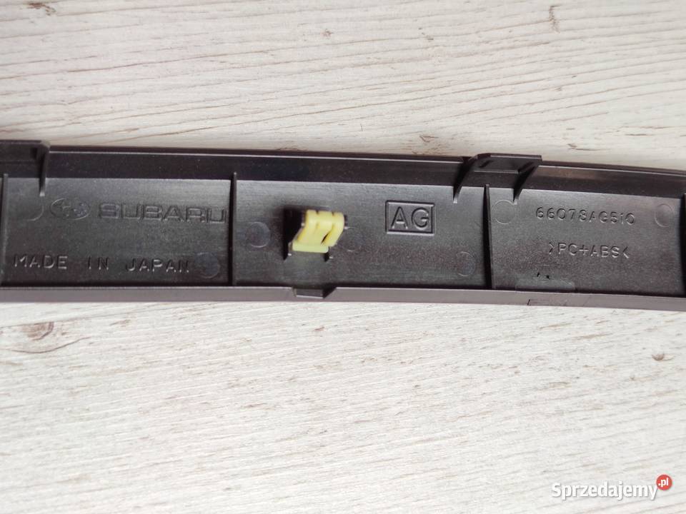 Subaru legacy IV OEM grafitowe listwy dekory Skoczów