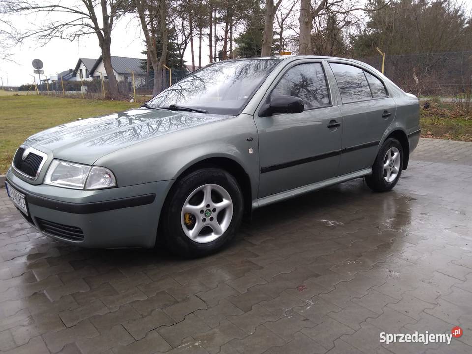 Skoda Octavia 16 benzynagaz 2002 hak sprzedam