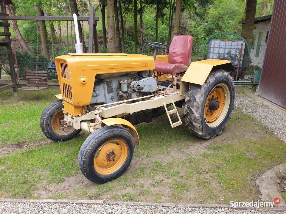 Traktor Sam Mocny duży C330 Podnośnik Blokada Czchów