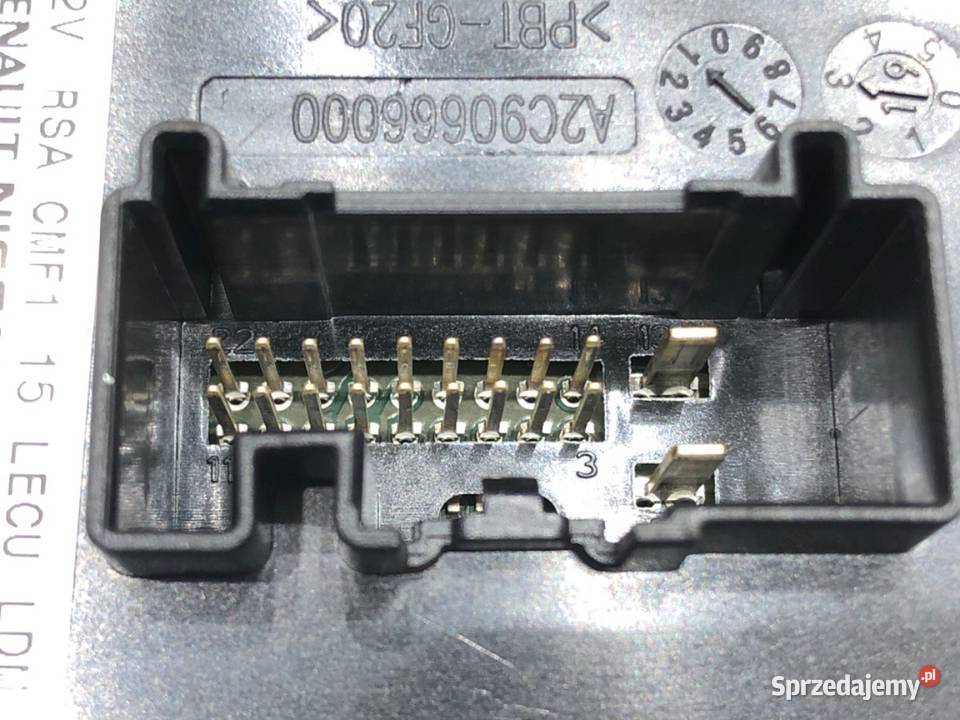 PRZETWORNICA XENON RENAULT CLIO V 260556623R podkarpackie