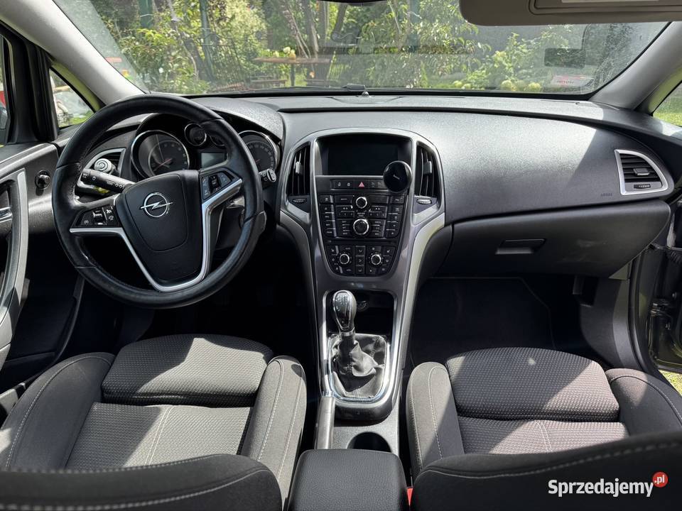 Opel Astra J 2014 benzynagaz 140KM Astra Puławy