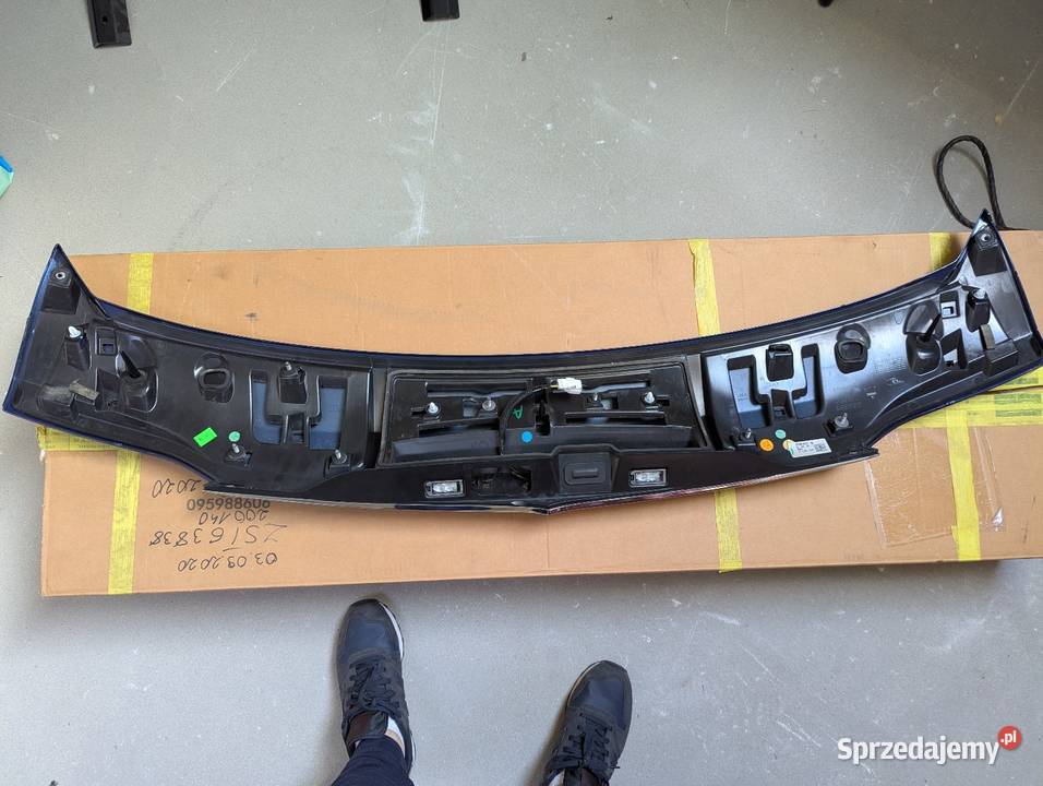 BLENDA KLAPY TYŁ MASERATI LEVANTE oryginalne Kobyłka sprzedam