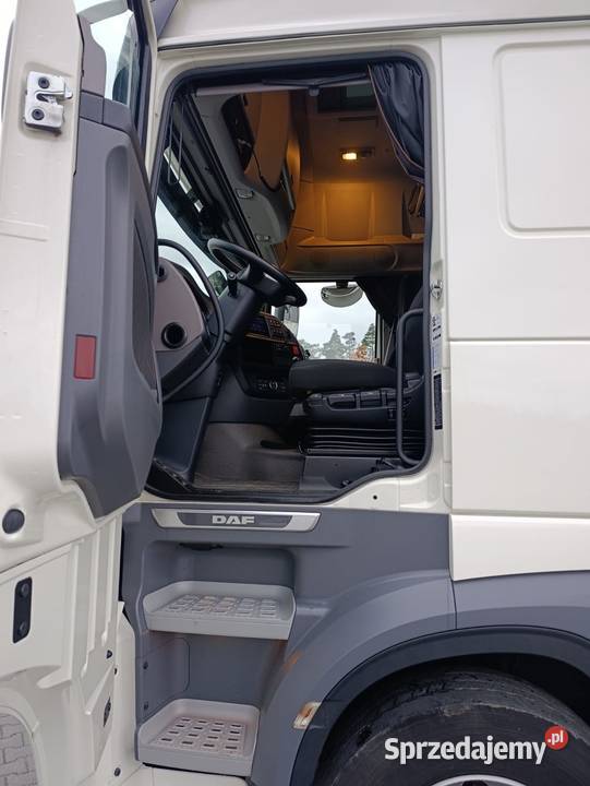 Ciągnik siodłowy DAF XF 480 Józefów