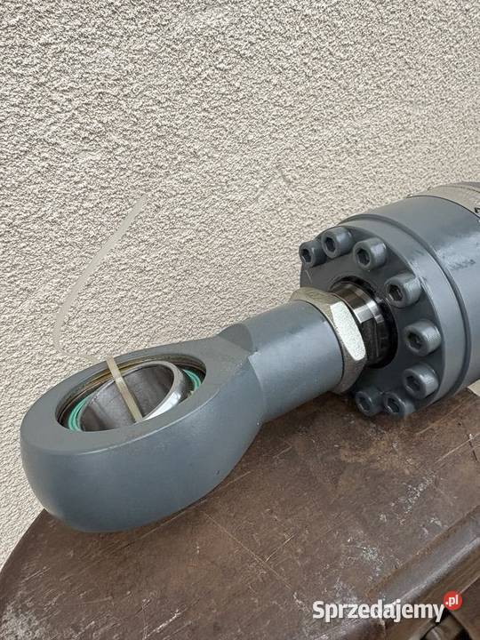 Valmet 2300 FD3 80 450 50 18 7H MVH WIN3138238 Warszawa