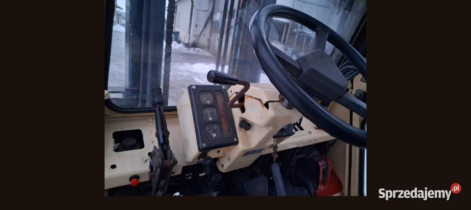 Wuzek Widlak nissan 4t Topólno