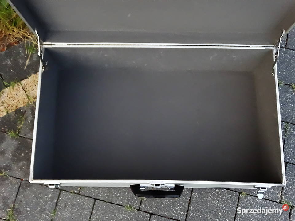 Walizka aluminiowa zamykana na kluczyk Biłgoraj