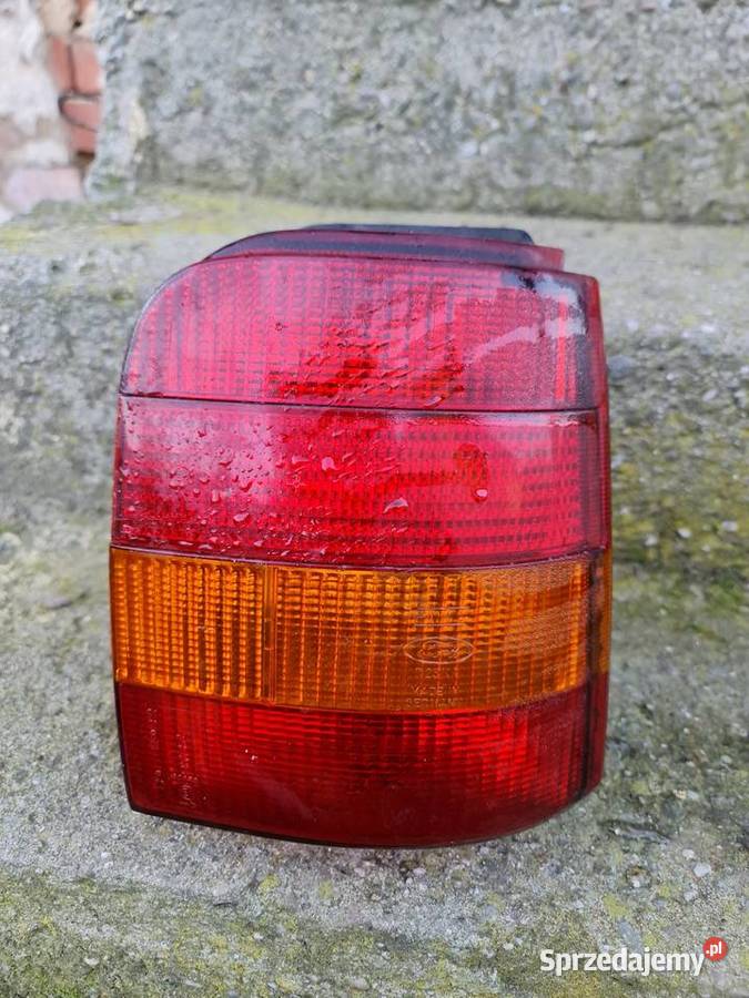 Ford Scorpio lampa prawy tył