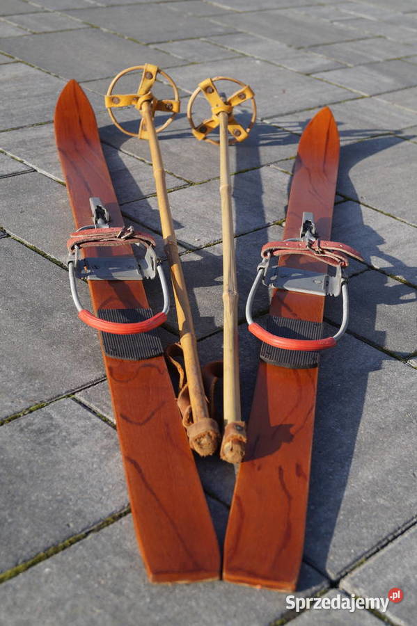 Stare narty drewniane 110 kijki w komplecie Pruchnik