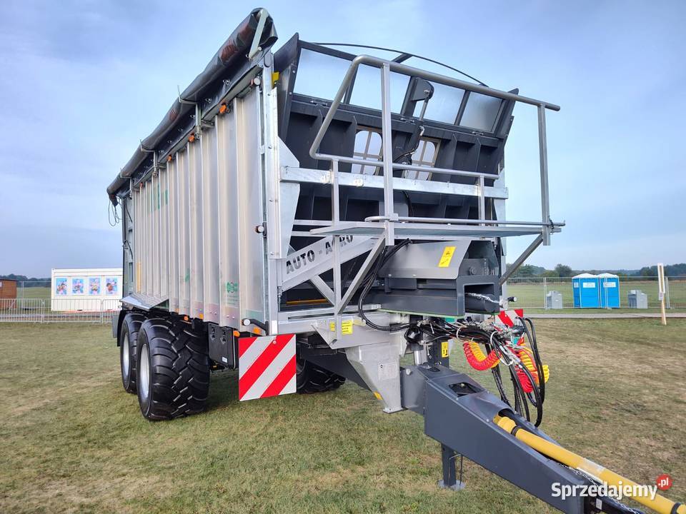 AutoAgro Rozrzutnik obornika Tandem N268 nieuszkodzony Maszyny rolnicze podlaskie Białystok