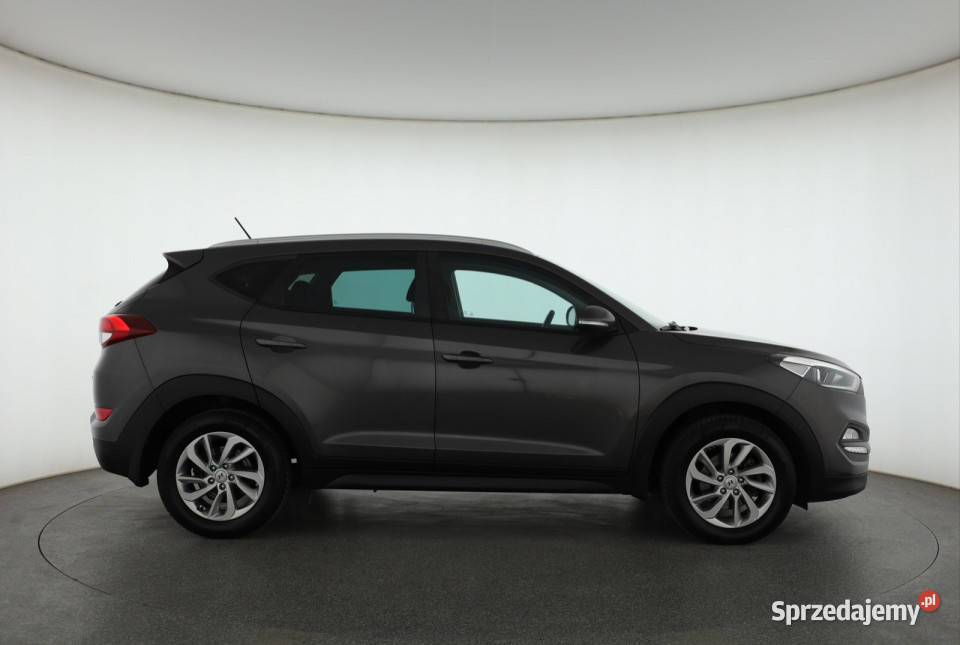 Hyundai Tucson 17 CRDi relingi dachowe Tucson Motoryzacja sprzedam