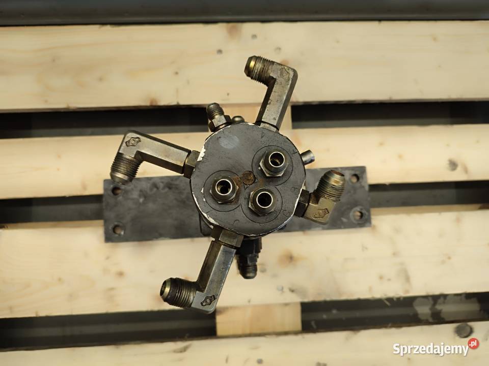 Kolumna obrotu ALA2476500 VOLVO EC55 Wilkowo sprzedam