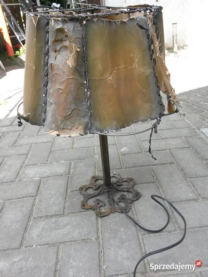 STARA LAMPA Z PRZYKRECANA PODSTAWA wielkopolskie Poznań