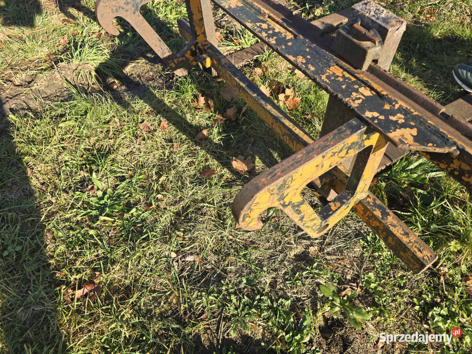 Widły regulowane do ciągnika ładowarki tura 100 Litwinki
