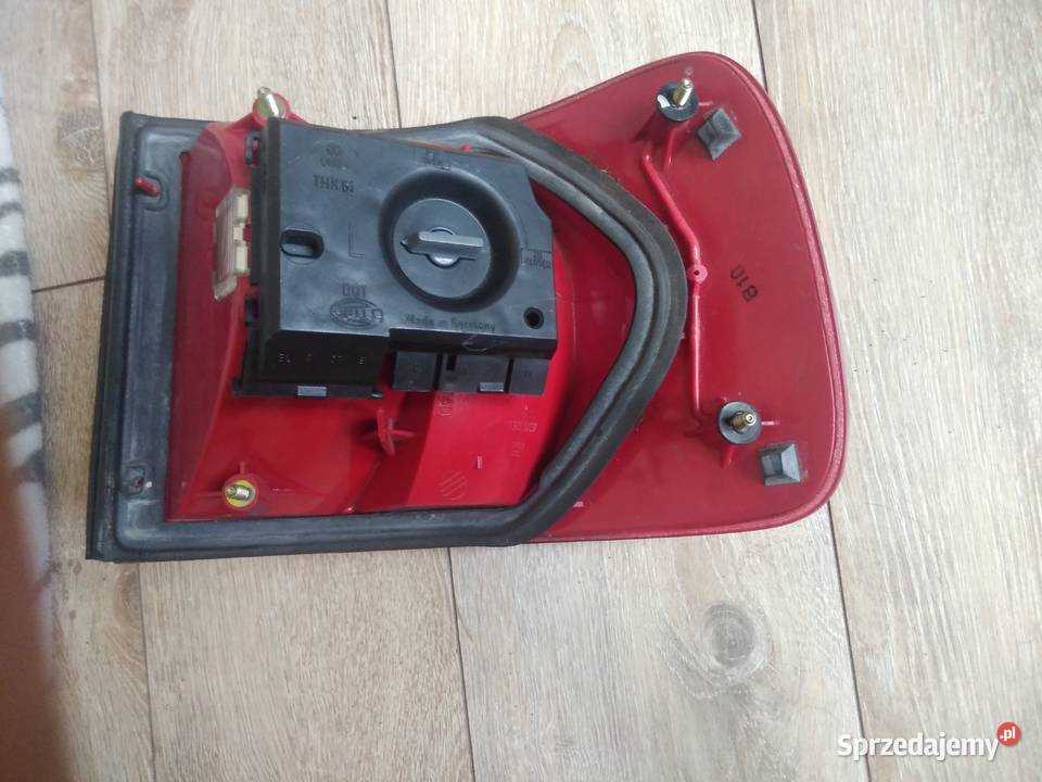 Tylna lampa lewa do AUDI A6 C4 Avant Oleśnica
