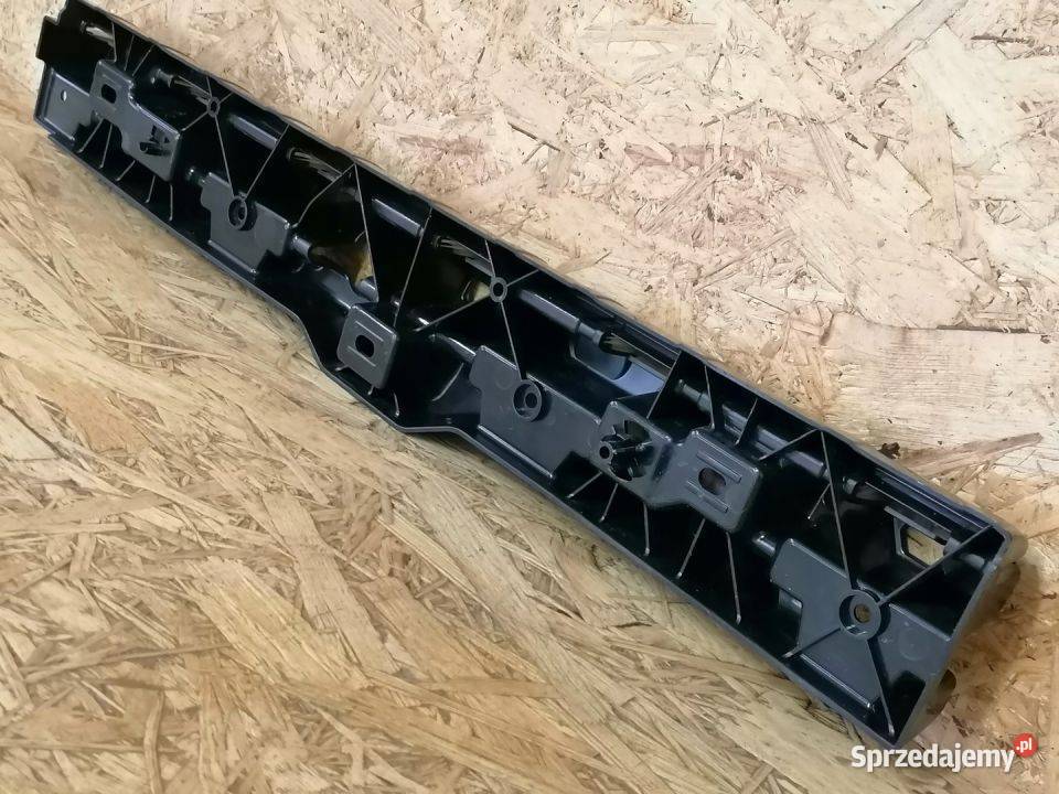 BMW G30 G31 ŚLIZG MOCOWANIE PRÓG PRAWY osobowe Pozostałe Pleszew