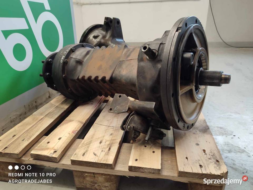 Zwolnica tylna Massey Ferguson 860 3759144M3