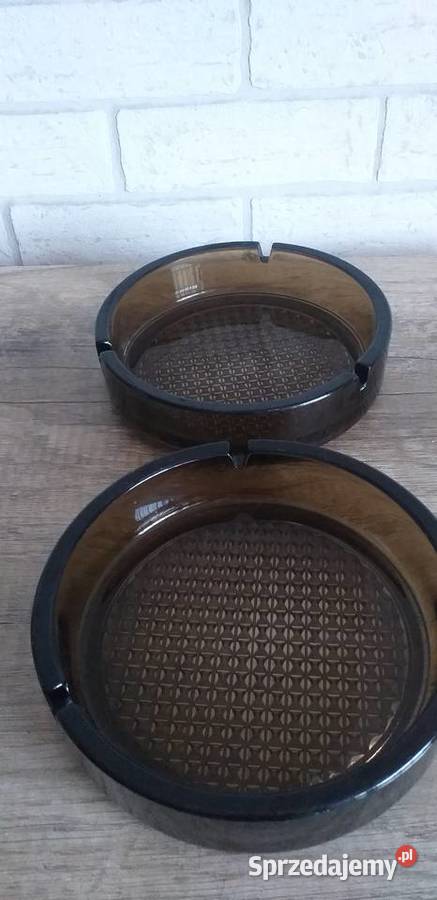 Duże popielnice z Niemiec Przedbórz