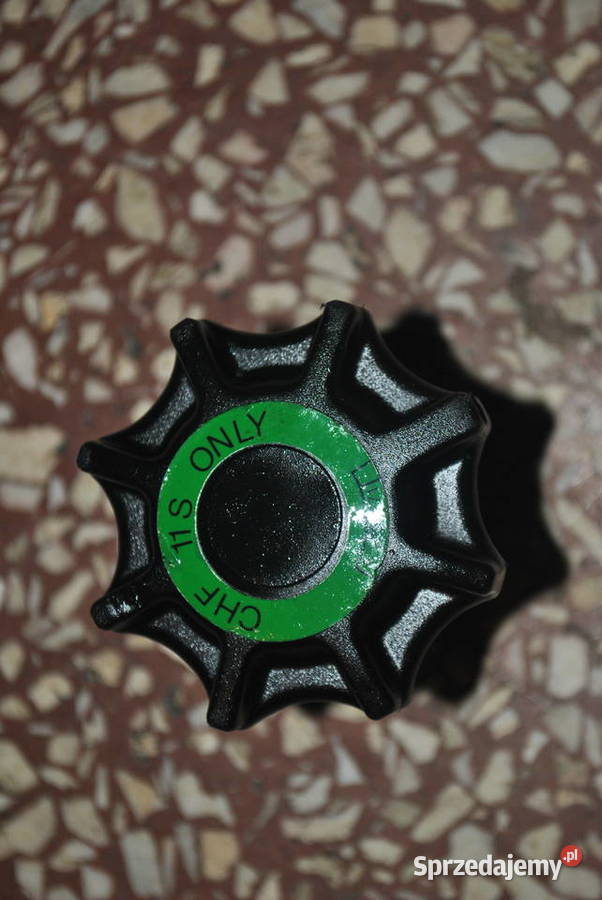 Korek zbiornika płynu CHF11S BMW E90 E91 E92 E93 Zawieszenie i układ kierowniczy Poręba