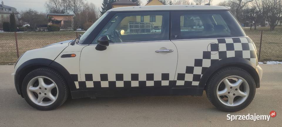 MINI ONE seven 16 90 2006r136 136272km Krosno
