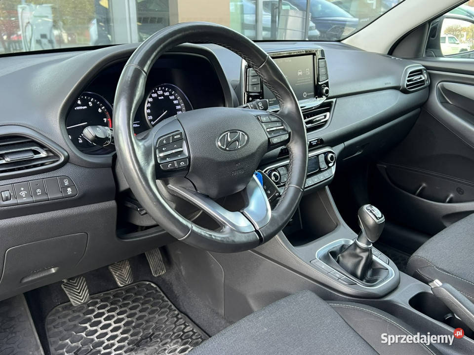 Hyundai i30 15DPI 110 Smart Pakiet Zimowy Salon Piotrków Trybunalski sprzedam