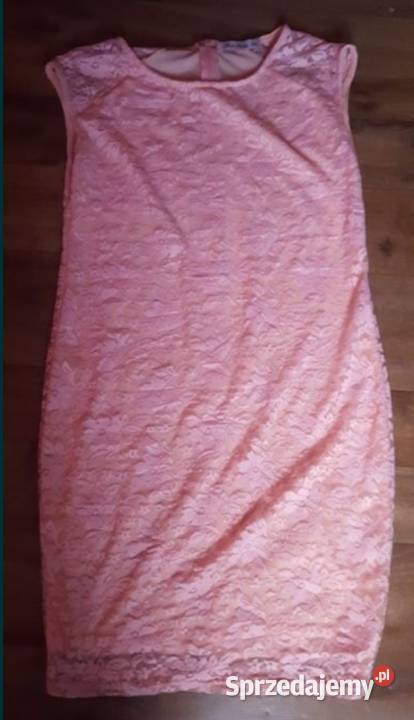 Sukienka w koronke Stalowa Wola
