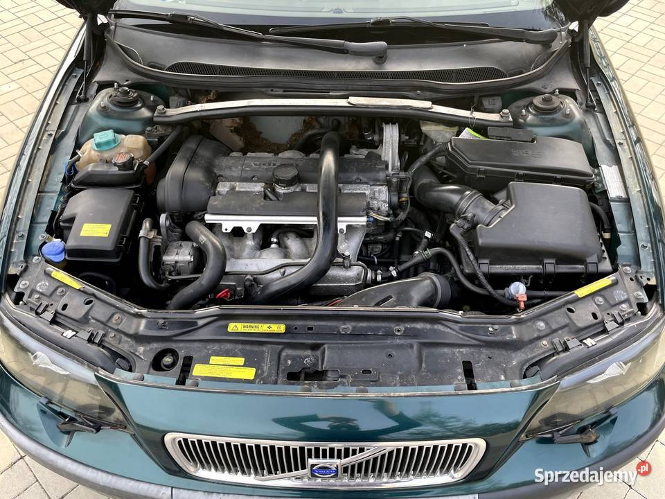 Volvo v70 25t benzyna 210 koni nieuszkodzony Kluczbork