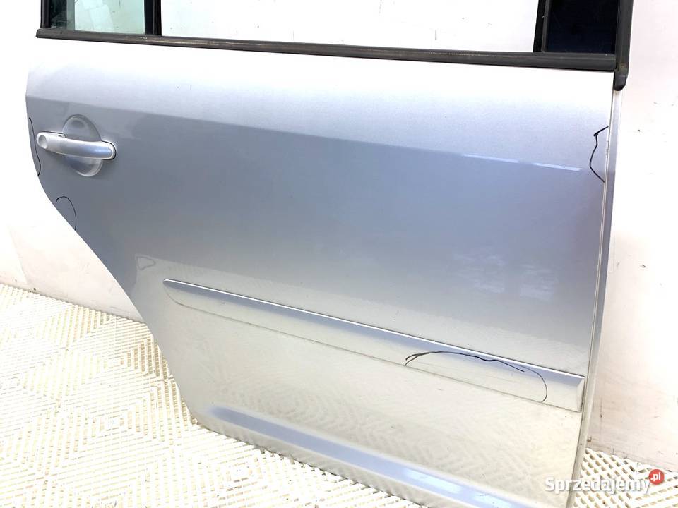 DRZWI PRAWY TYŁ VW TOURAN Minivan 0310 osobowe podkarpackie