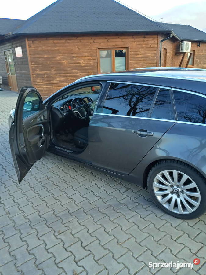 Sprzedam Opel insignia 20 CDTI manualna Niepart
