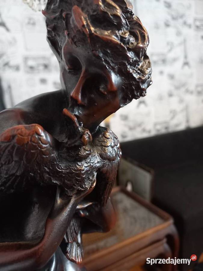 Piękna stylowa lampa figura kobiety Lipno