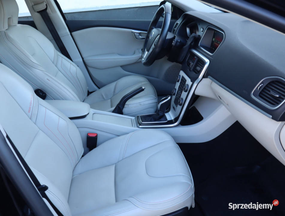 Volvo V40 20 D3 łódzkie Łódź