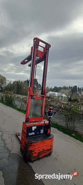 Paleciak Wózek paletowy z masztem Łaziska