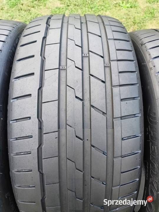 28540 R20 Hankook Ventus S1 evo2 SUV 2022r 6mm 20cale