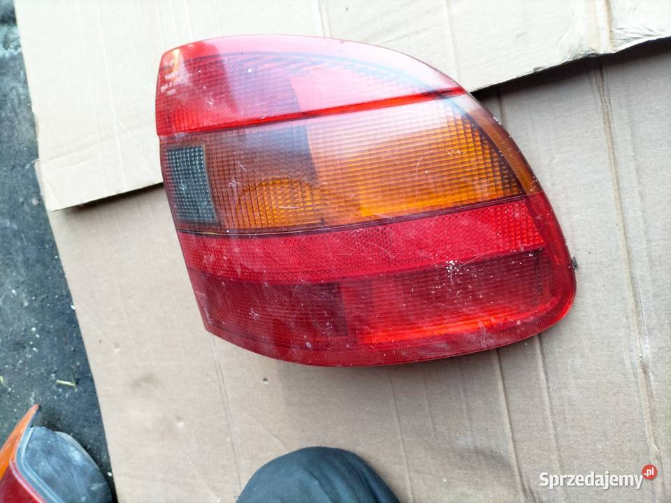 ASTRA F SEDAN WKŁAD LAMPY LAMPA TYŁ TYLNA PRAWA lubelskie Kamień-Kolonia