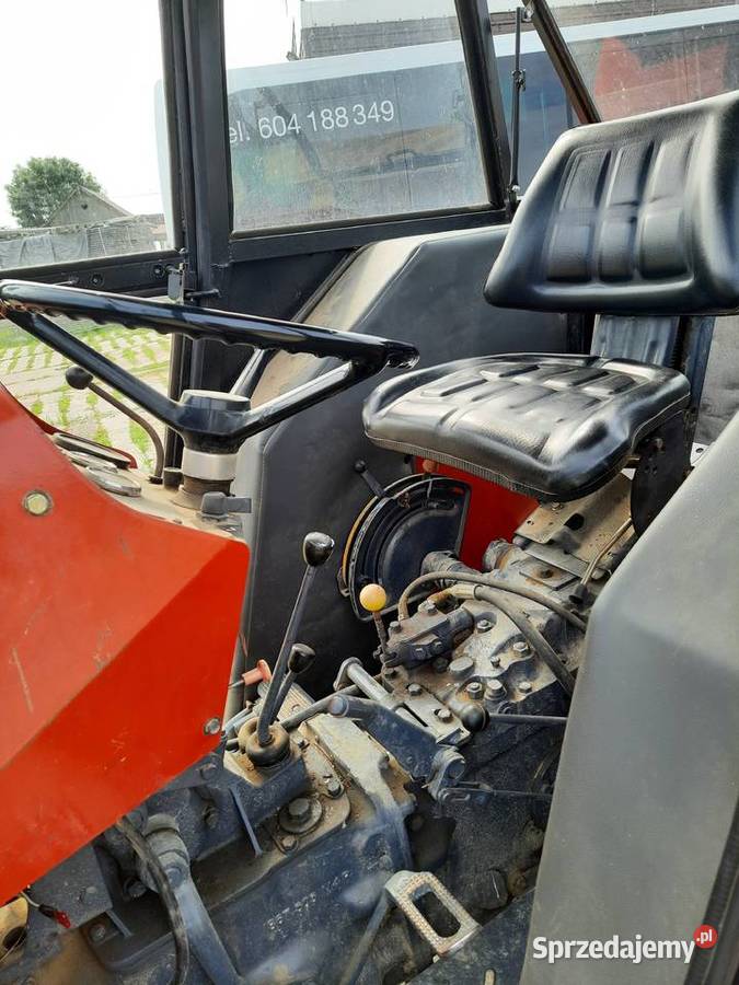 Ciągnik MF 235 Husów