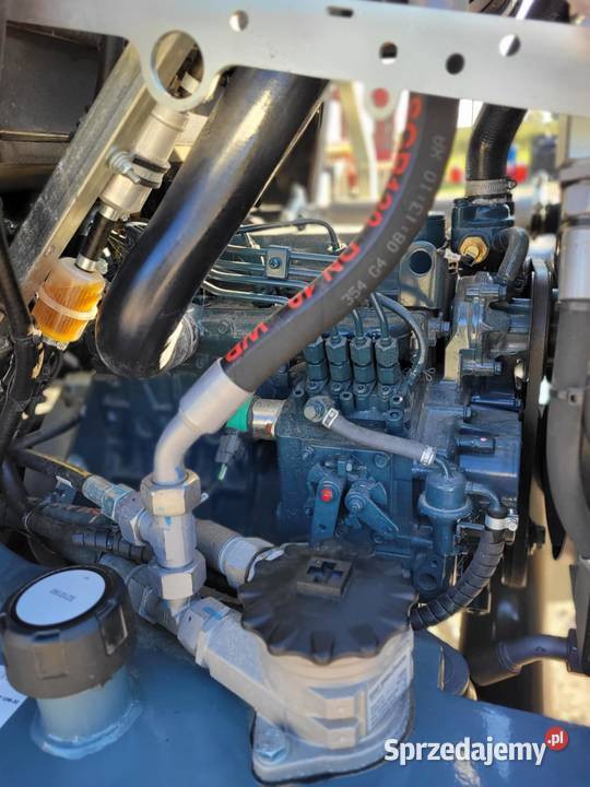 Sprzedam ładowarkę GIANT G 2300 HD Biała Rawska sprzedam