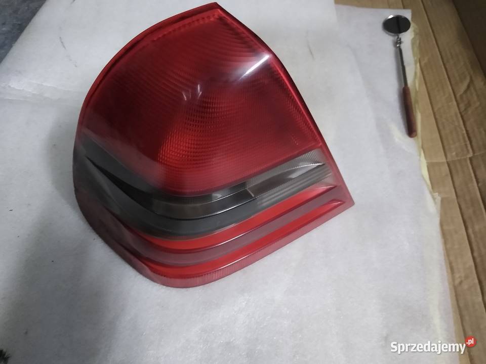 Lampy tył Mercedes C W202 dymione 2028201264R Lampy tylne Piaseczno