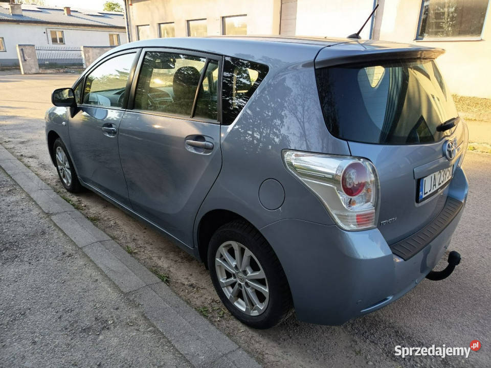 Toyota Verso Bezwypadkowy historia serwisowa 7 immobilizer Janów Lubelski