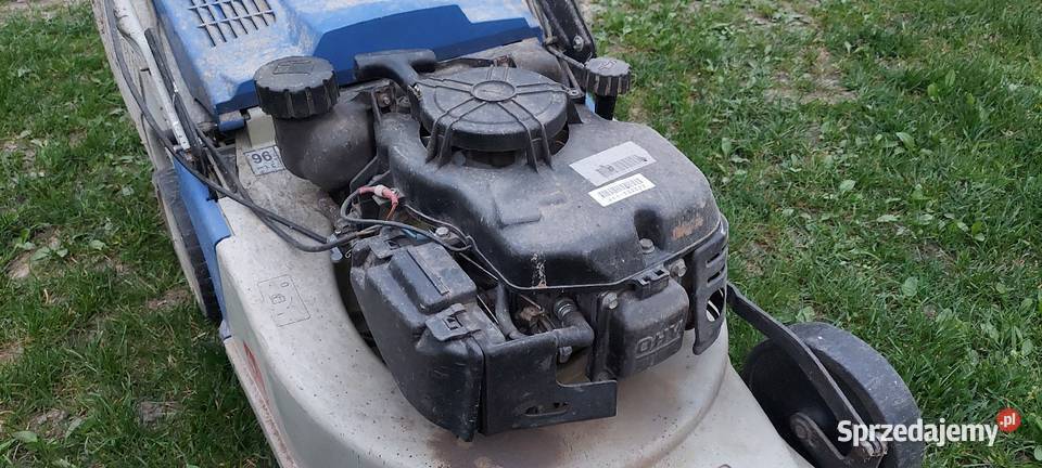 Kosiarka spalinowa yamaha z napędem na części Uchanie
