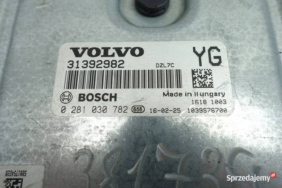 Volvo XC60 24 D5 KOMPUTER SILNIKA 0281030782 Rudka