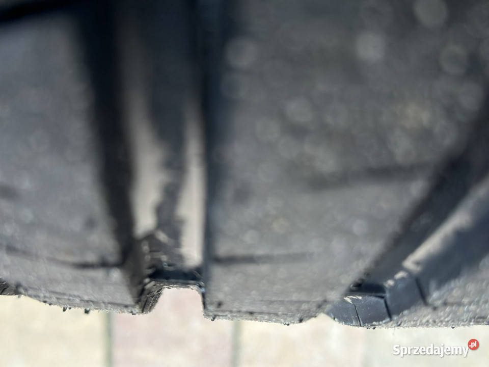 Mercedes C 200 W205 20142021 2000cm3 Sadlno