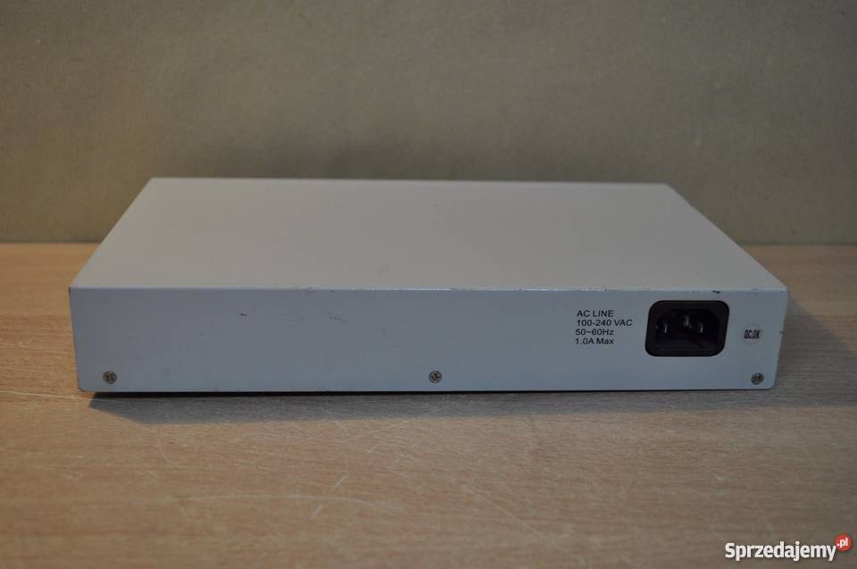 Repotec 16P 10100Mbps Nway Switch 110240V Internet i komunikacja kujawsko-pomorskie Bydgoszcz