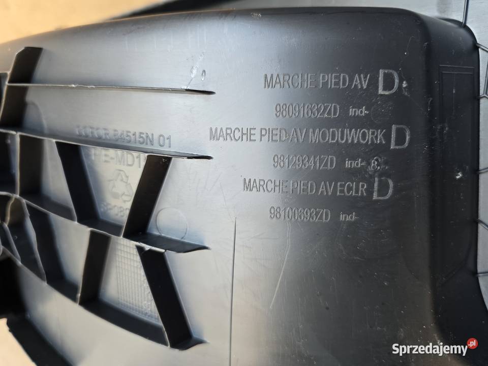 Toyota Proace Jumpy Spacetourer Traveller listwa