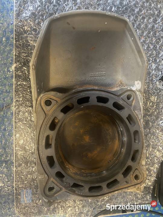 Pokrywa górna przekładni Volvo Penta DPH 3809387 Piła