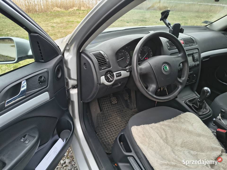 Skoda Octavia 2005 poj 16 MPI autko prywatne Lewin Brzeski sprzedam