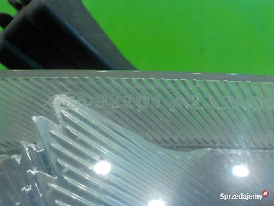 KIA CEED II 13r HB 5D halogen lewy sprzedam