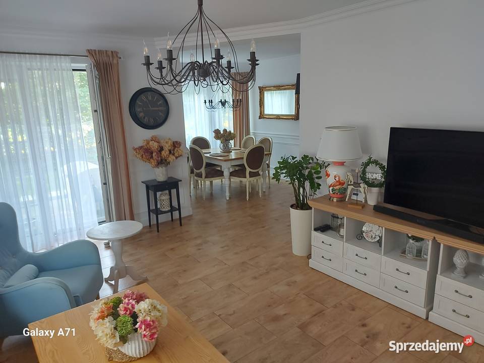 Dom w Cieplicach z eleganckim pełnym wolnostojący Jelenia Góra