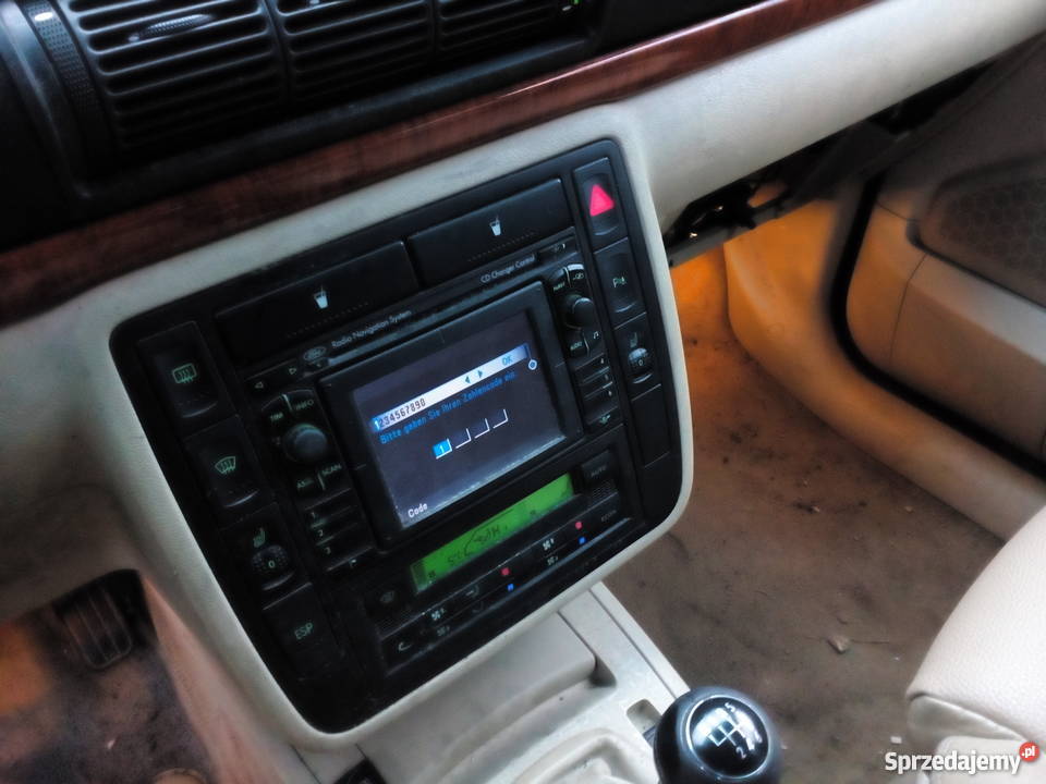 Ford Galaxy 28 V6 LPG Xenon navi dvd pdf skóry